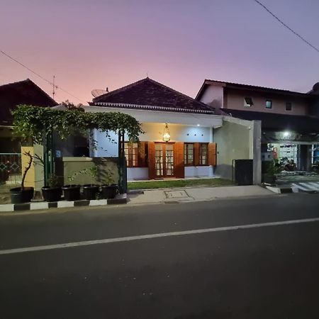 House Of Kadipaten Yogyakarta Exterior photo