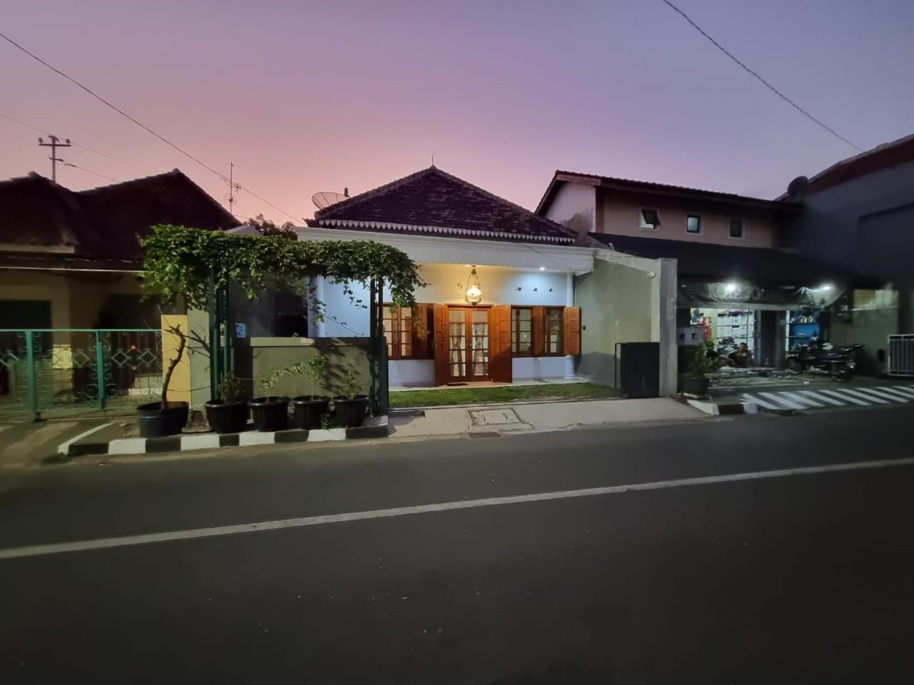 House Of Kadipaten Yogyakarta Exterior photo